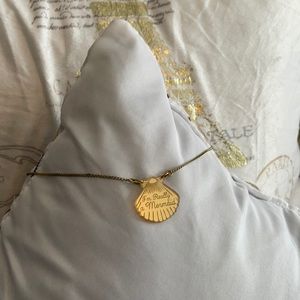 I’m really a mermaid shell necklace